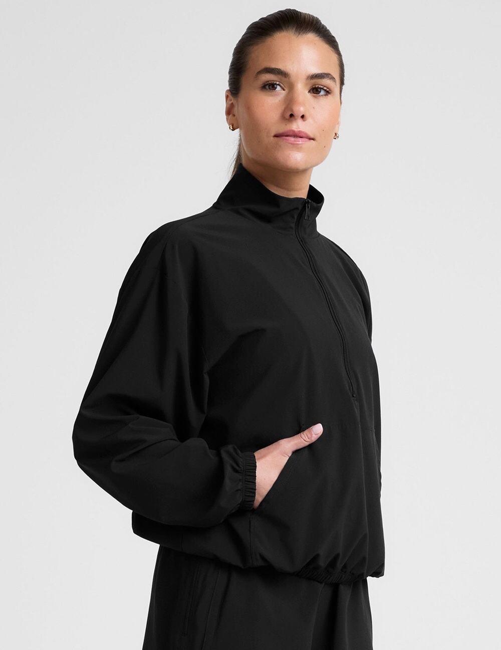 Beyond Yoga 1/2 Zip Sweatshirt Women’s Medium Black Stretch Woven Lightweight